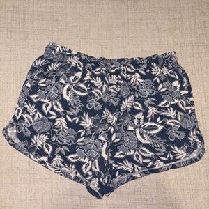 American Eagle | Blue & White Floral Print Shorts | Size XL